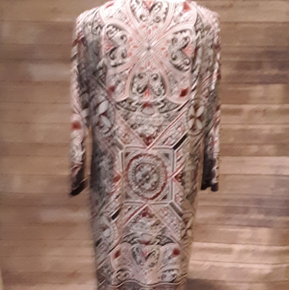 Melissa Paige 3/4 sleeve Dress - Picture 2 of 3